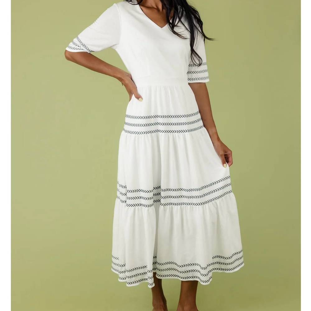 Elegant White and Gray Women's Dress